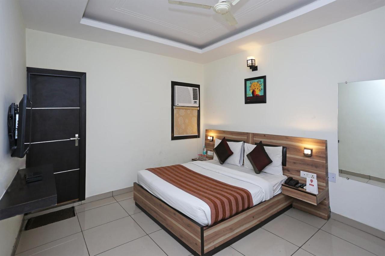 Capital O 1391 Hotel Pushpa Vilas Ghaziabad Esterno foto