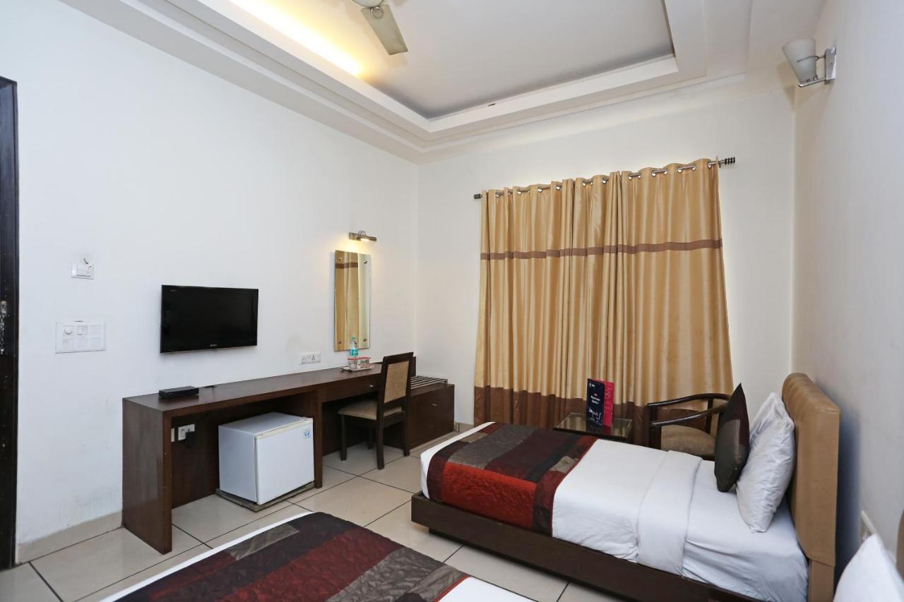 Capital O 1391 Hotel Pushpa Vilas Ghaziabad Esterno foto
