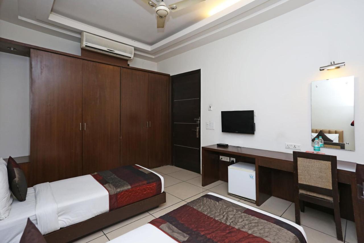 Capital O 1391 Hotel Pushpa Vilas Ghaziabad Esterno foto
